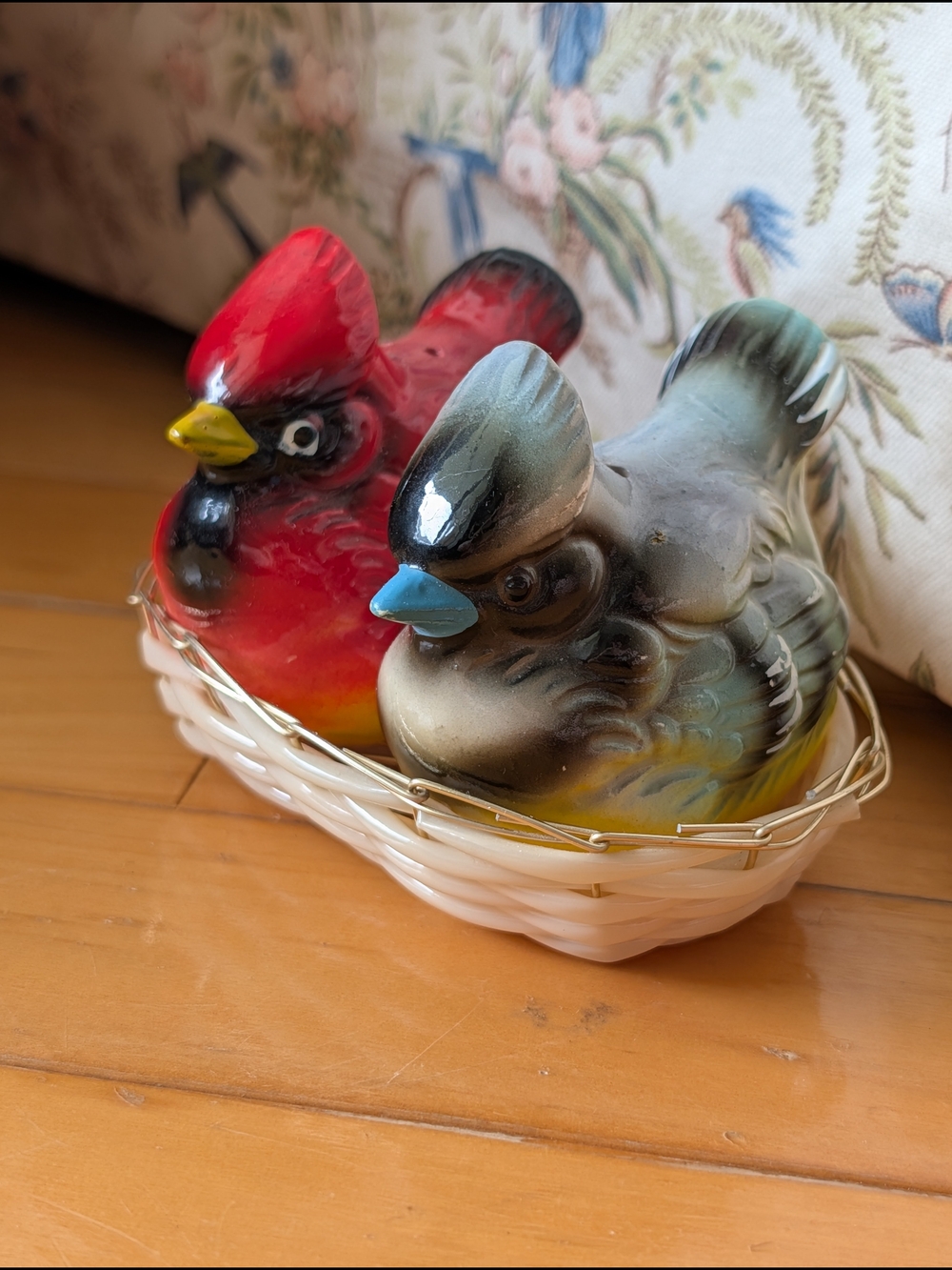 Vtg Bird In Nest Salt & Pepper Shakers